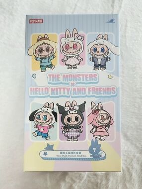 POP MART THE MONSTERS × Hello Kitty and Friends POCHACCO Pendant 💚🤍💖